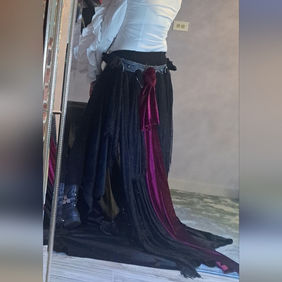 Gothic/Velvet BUSTLE SKIRT - Picture 12 of 14